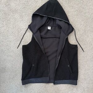 Avia Black Hooded Vest